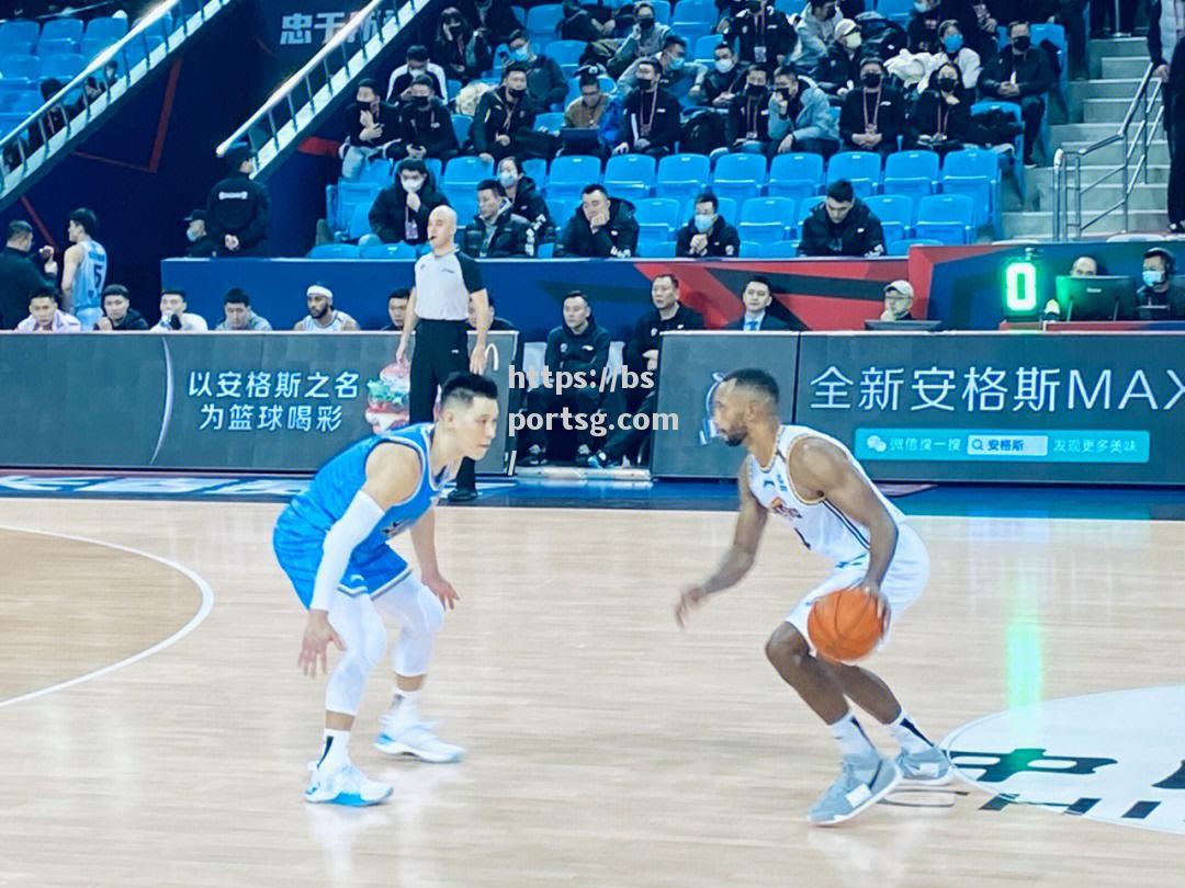 bsports体育-安格斯主场惨败，表现低迷